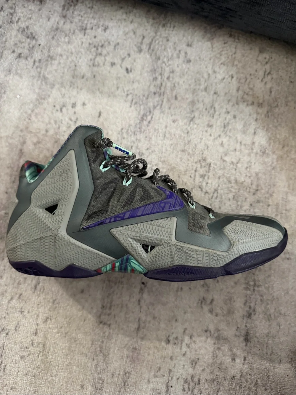 Nike LeBron 11… Men's Gray and Purple Basketball Sneakers with Teal Accents